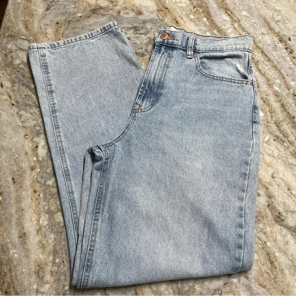 ARDENE A.C.W. STRAIGHT-LEG DENIM size 11= 30 Light wash - Picture 3 of 14